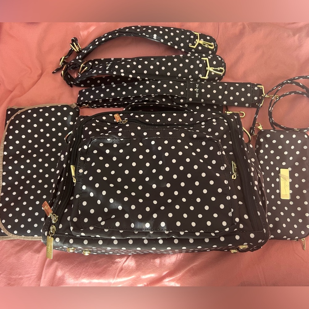 Good condition jujube dutchess Bff bundle